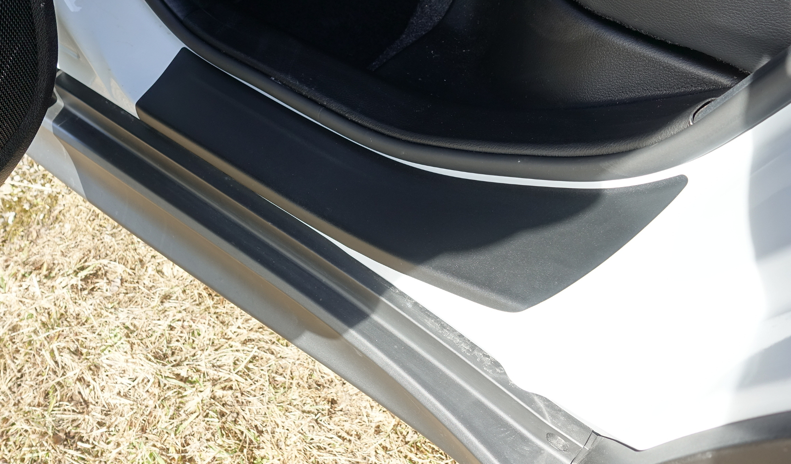 Autohaus Fürst Onlineshop - Door Sill Trim Guard Protector Set Solid for your SUZUKI VITARA